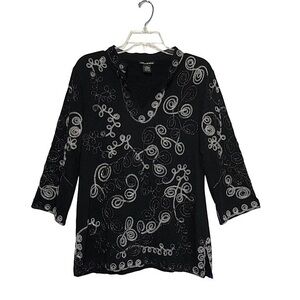 Lauren Michelle Gray Silver Withe Embroidered 3/4 Sleeve Tunic Top L